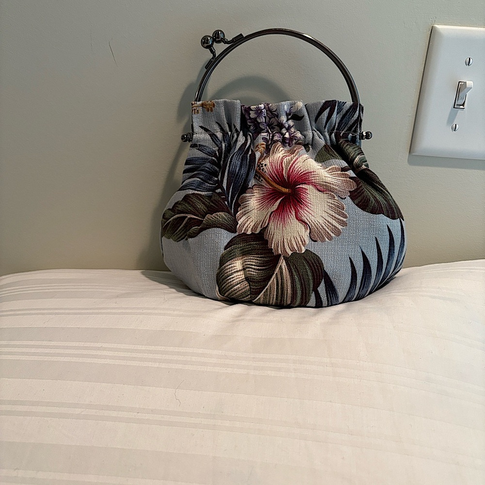 Floral Print Women's Bag with Metal Handle